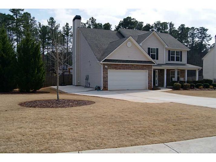 3112 Oak Ridge Lane, Loganville, GA 30052