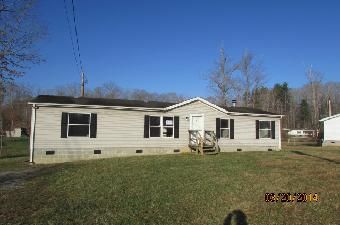 249 Shirley Ln, Oneida, TN 37841