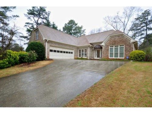 2895 Livsey Walk, Tucker, GA 30084