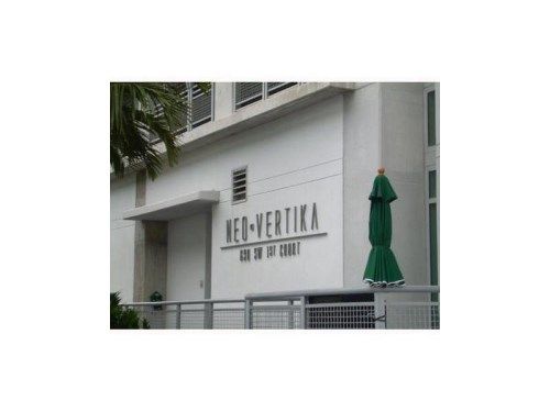 690 SW 1 CT # 2030, Miami, FL 33130