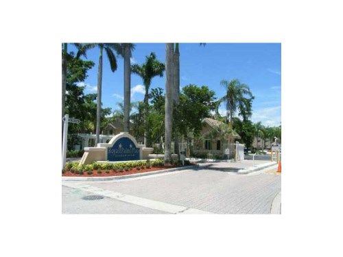 10450 SW 157 CT # 104, Miami, FL 33196