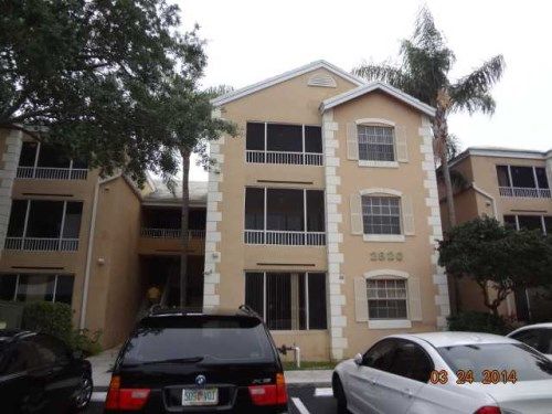 2820 N OAKLAND FOREST DR # 305, Fort Lauderdale, FL 33309