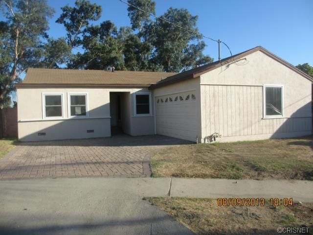 8917 Flashman Ave, Pacoima, CA 91331