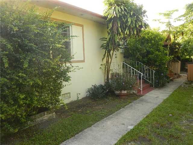 3828 SW 29 ST, Miami, FL 33134