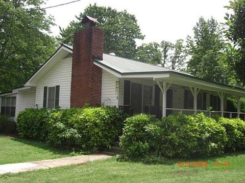 102 Military Road, Whitesburg, GA 30185