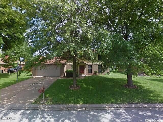 Marilyn Cir, Fairview Heights, IL 62208