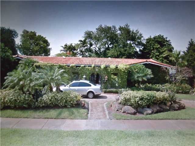 9265 SW 90 ST, Miami, FL 33176