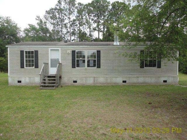 27 Jim Truesdell Rd SE, Darien, GA 31305