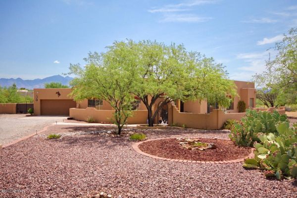 5 Avenida de Herran, Tubac, AZ 85646