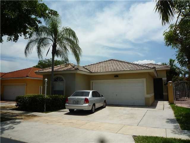 6911 SW 160 CT, Miami, FL 33193