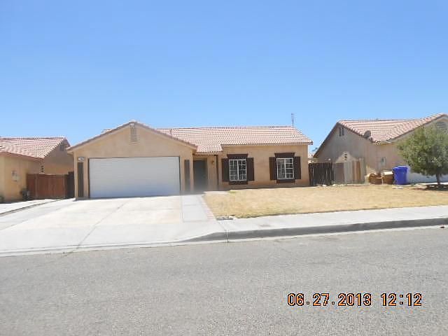 Villa, Adelanto, CA 92301