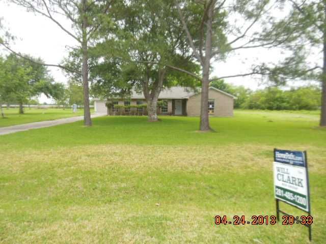 2852 County Road 936, Alvin, TX 77511