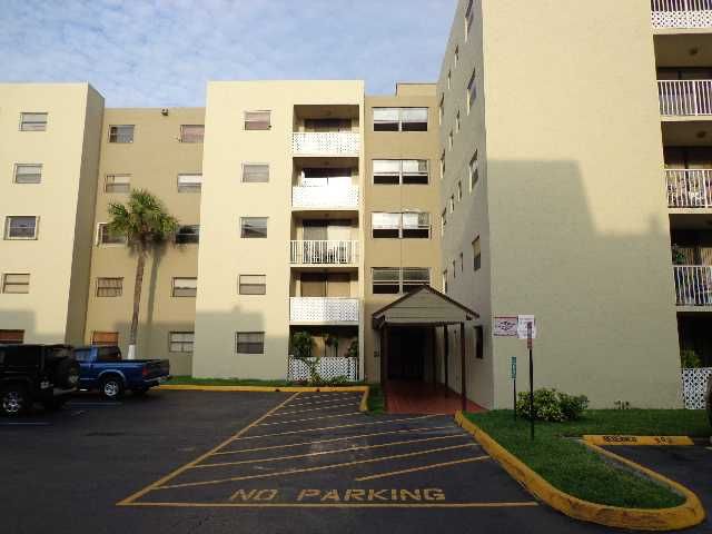 8185 NW 7 ST # 412, Miami, FL 33126