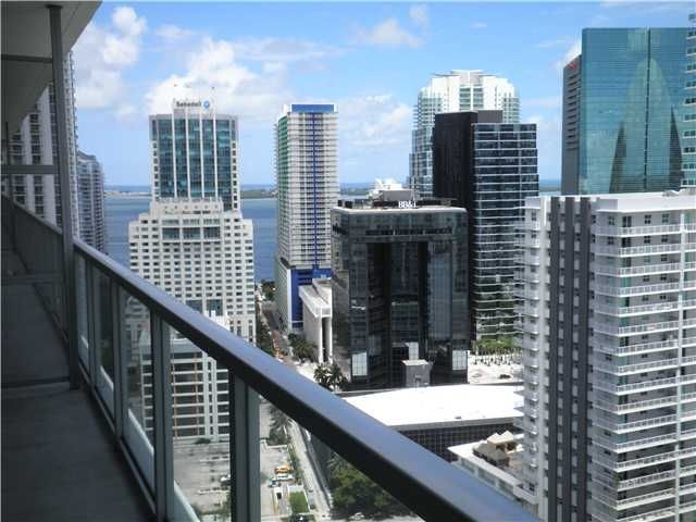 1111 1 # 2915-N, Miami, FL 33131