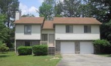 245 Woodhue Forest Lane Atlanta, GA 30349