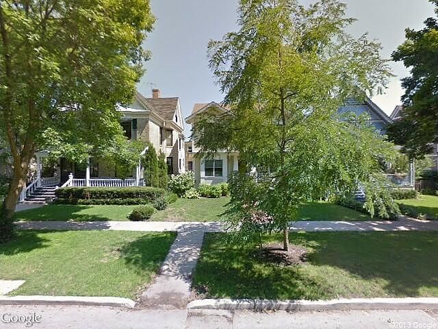 Elmwood Ave, Evanston, IL 60201