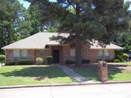 3802 E. Castleridge, Texarkana, AR 71854