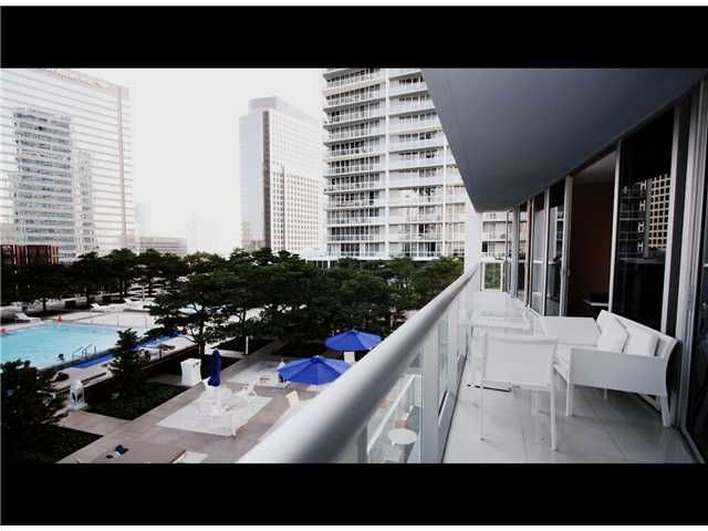 475 BRICKELL AV # 1613, Miami, FL 33131