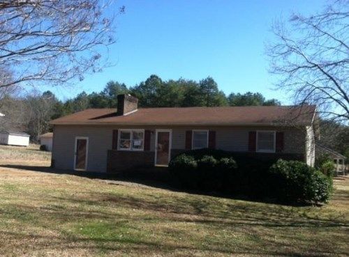 157 Diamond Dr, Ellenboro, NC 28040