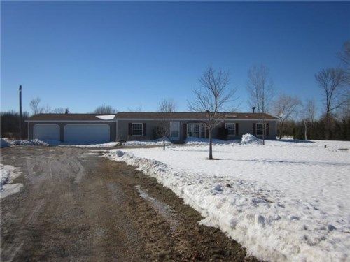 6380 Glenmore Rd, Denmark, WI 54208