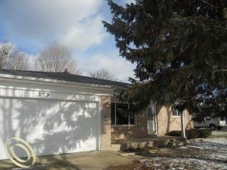 355 Tanview Dr, Oxford, MI 48371