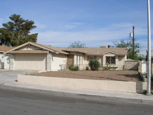 1729 Lamplighter Ln, Las Vegas, NV 89104