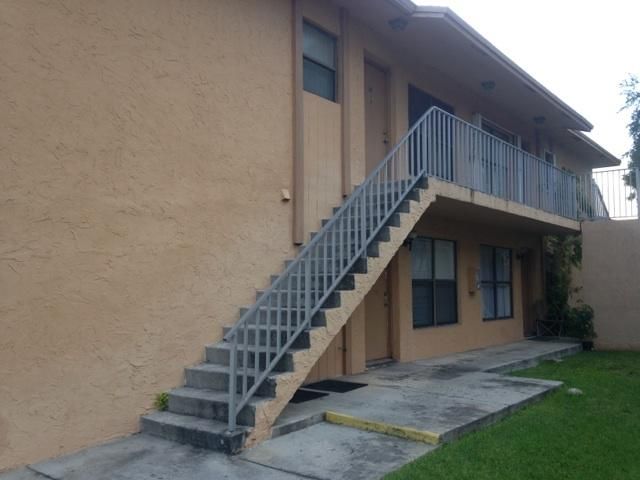 15340 SW 72 ST # 16-24, Miami, FL 33193