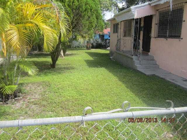 100 NE 71 ST, Miami, FL 33138