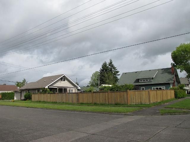 511 3rd St S, Pe Ell, WA 98572