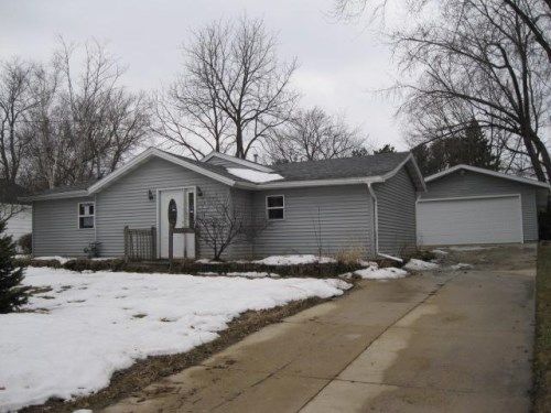 308 Pine St, Stoughton, WI 53589