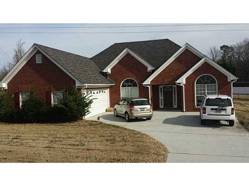 4326 Foxberry Run, Loganville, GA 30052