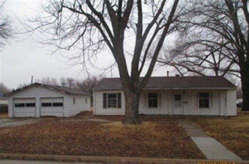 1301 Middle St, Knoxville, IA 50138