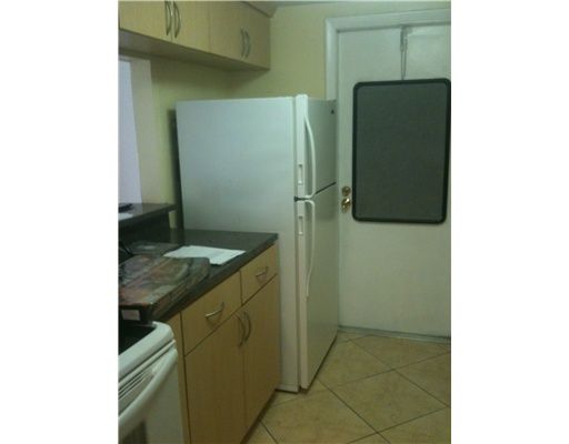 13996 SW 90 AV # 111-BB, Miami, FL 33176