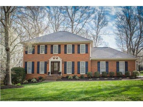 4182 Riverhill Court, Roswell, GA 30075