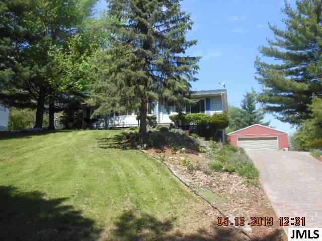 116 Ashworth Dr, Horton, MI 49246