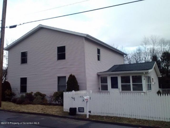 153 Casper St, Old Forge, PA 18518