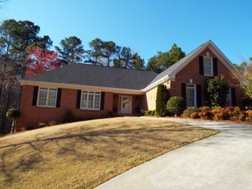 864 Ivy Ridge Drive, Loganville, GA 30052