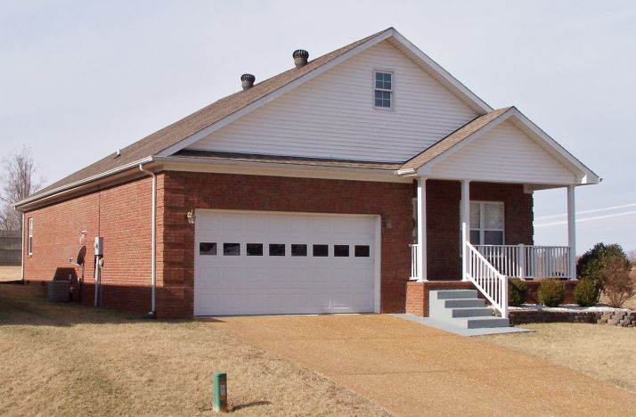 92 Chippawa Ln., Cadiz, KY 42211