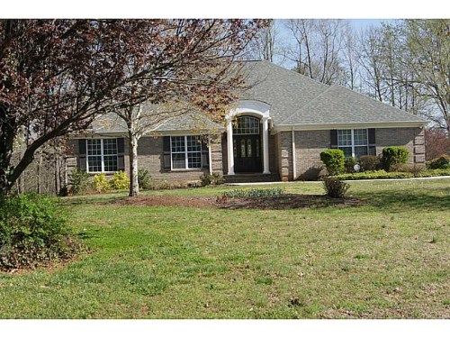 2934 Rivercrest Drive, Gainesville, GA 30507