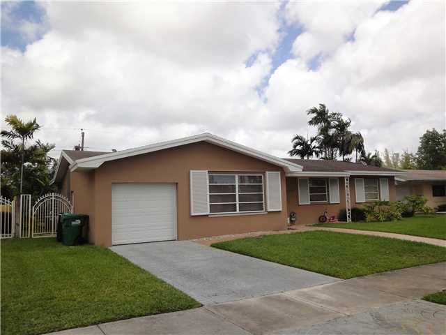 8255 SW 48 ST, Miami, FL 33155