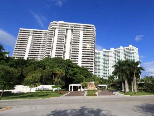 20201 E Country Club Dr # 1503, Miami, FL 33180