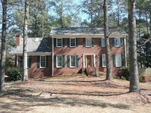 150 Oak Knoll Way, Roswell, GA 30075