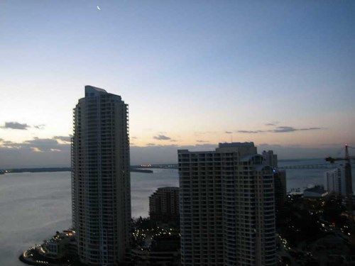 325 S BISCAYNE BL # 4015, Miami, FL 33131