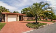 8919 ABBOTT AV Miami Beach, FL 33154