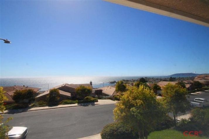 192 Foothill Rd, Pismo Beach, CA 93449