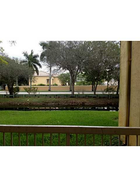 4687 NW 97 CT # 30, Miami, FL 33178