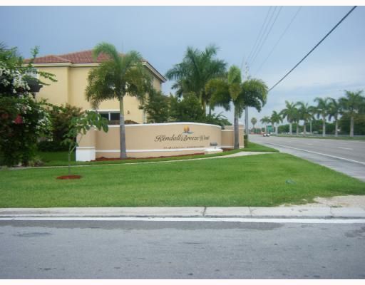 11821 SW 137 PL # 11821, Miami, FL 33186