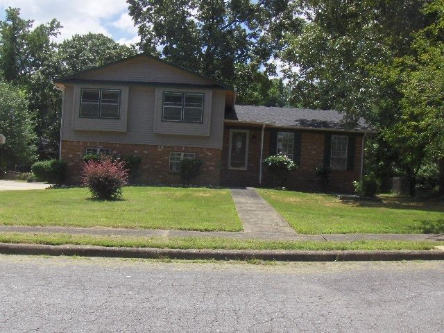 309 Fox Glen Rd NW, Birmingham, AL 35215