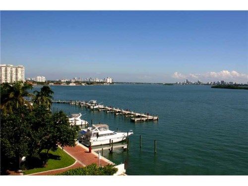 2000 TOWERSIDE TE # PH-7, Miami, FL 33138