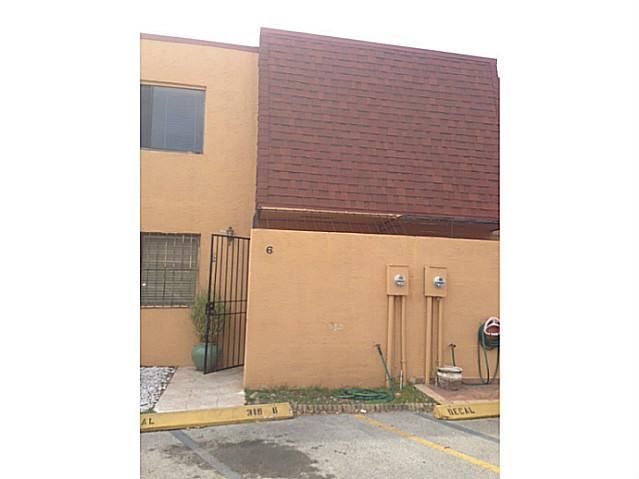 319 NW 109 AV # 6A, Miami, FL 33172